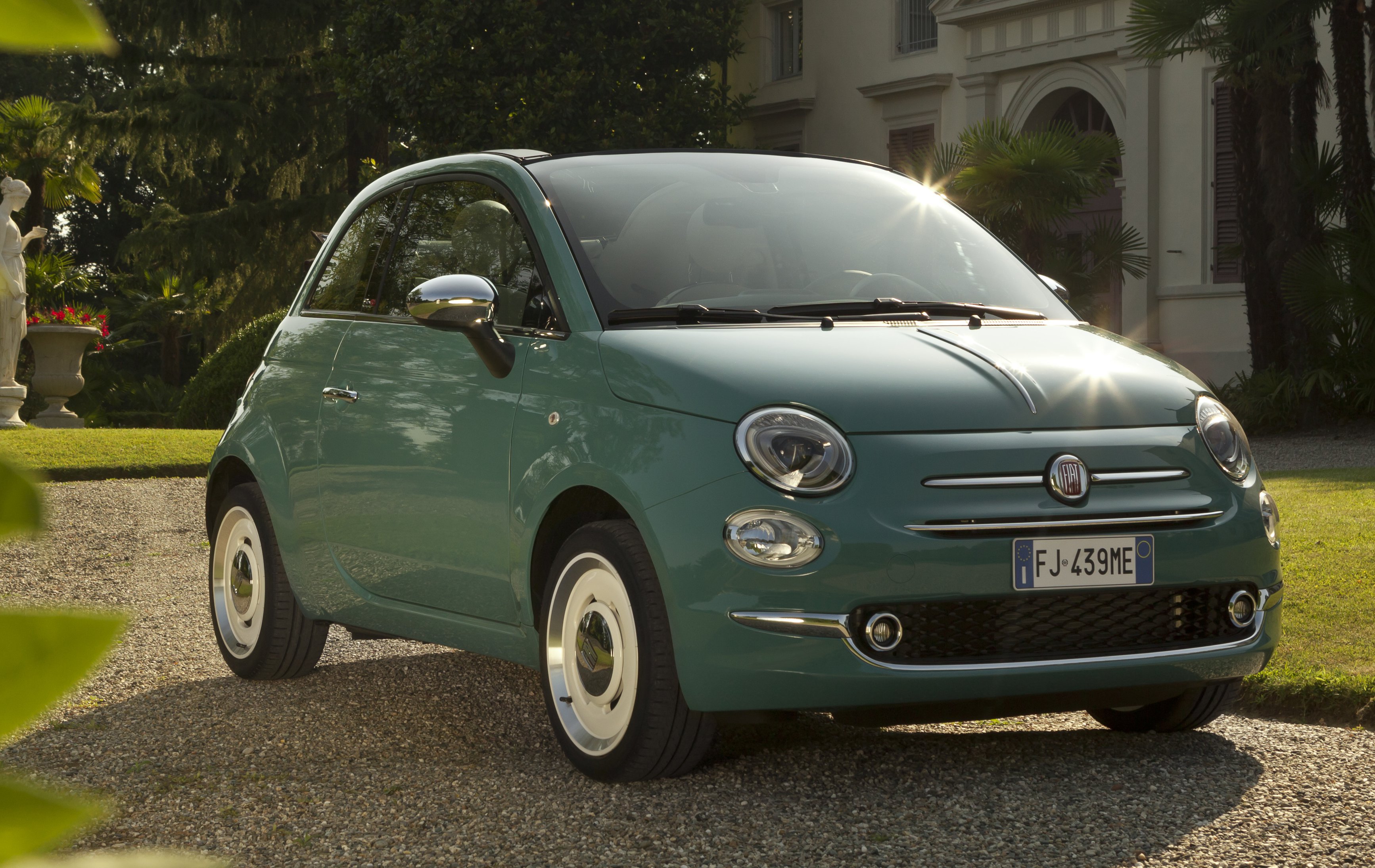 Brochure bekennen bespotten Fiat bouwt tweemiljoenste Nuova 500