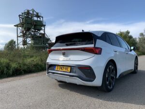 Cupra Born, 77 kWh, adrenaline, review, achterbank