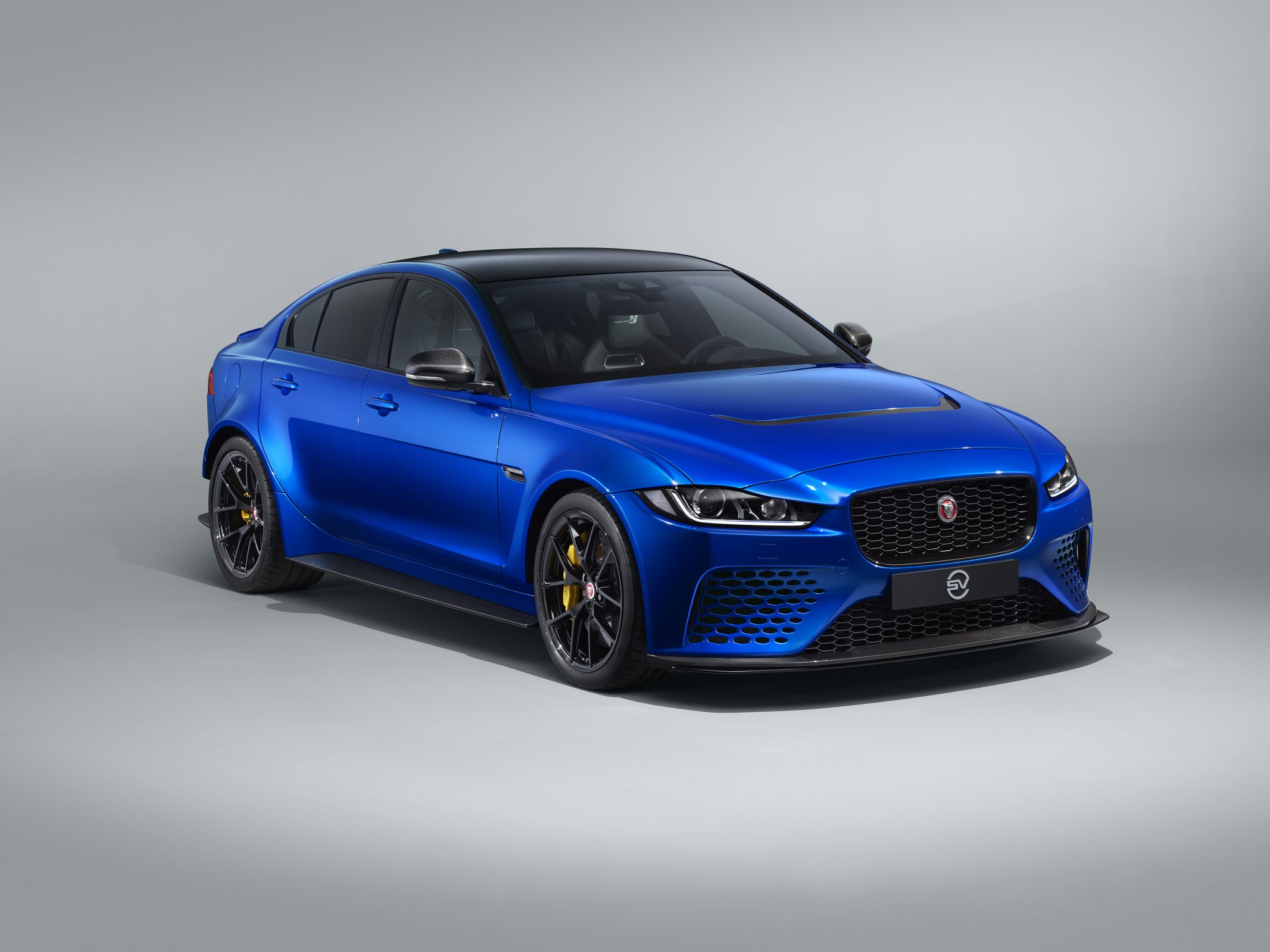 jaguar XE SV project 8 touring pack